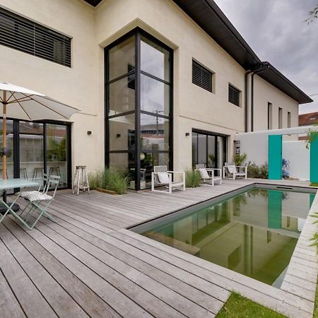 Spacious Bordeaux Family Home With Swimming Pool Buitenkant foto